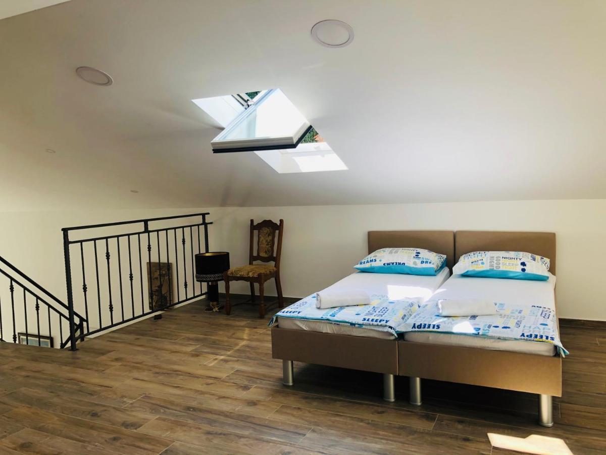 Apartment Andreja, Opatija City Center Екстериор снимка