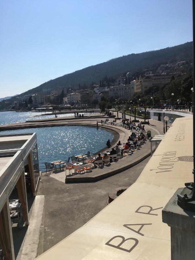 Apartment Andreja, Opatija City Center Екстериор снимка