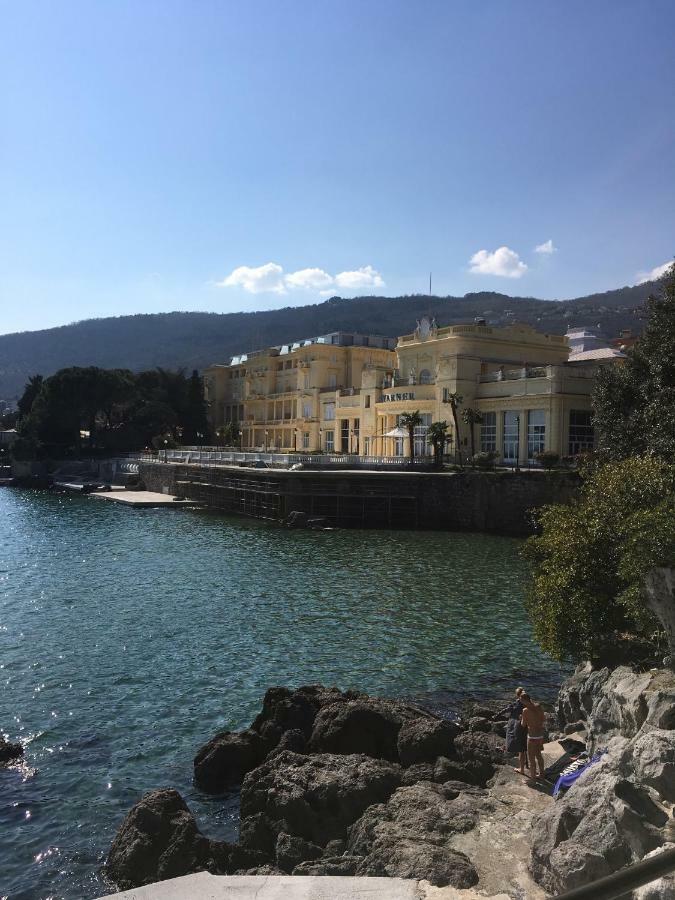 Apartment Andreja, Opatija City Center Екстериор снимка